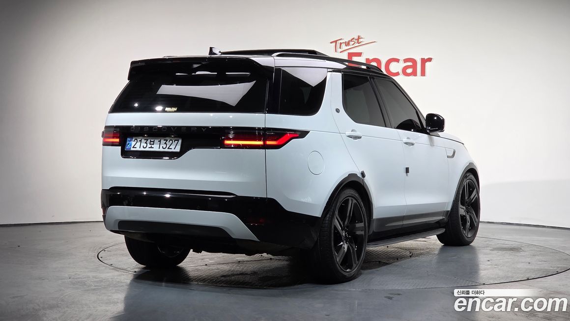 Land Rover Discovery 2024