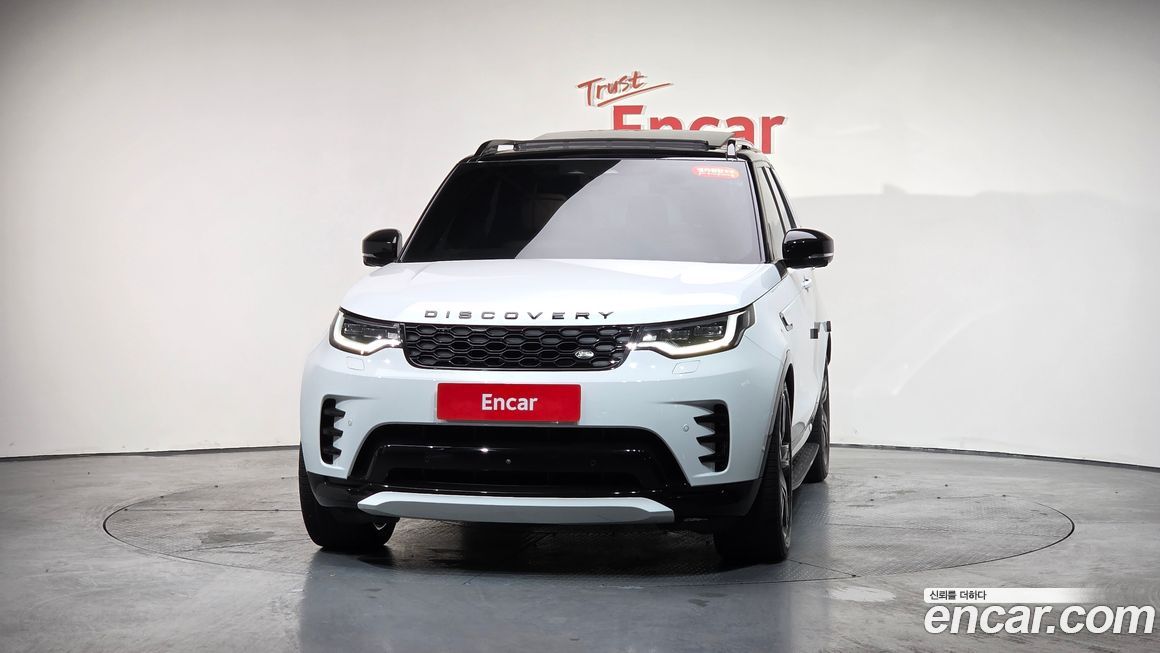 Land Rover Discovery 2024