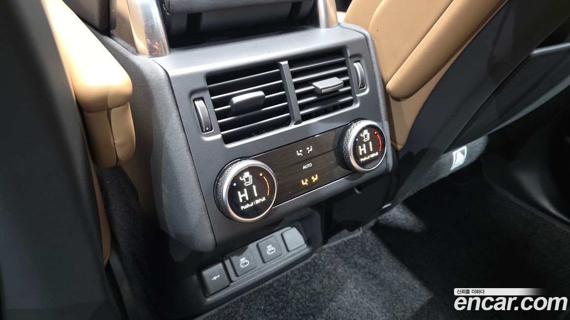 Land Rover Discovery 2024