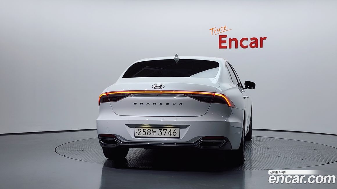 Hyundai Grandeur 2022