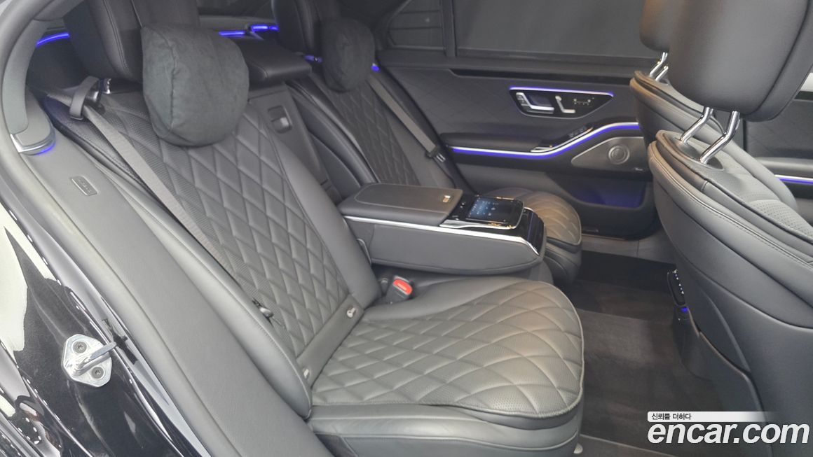 Mercedes-Benz S-Class 2023