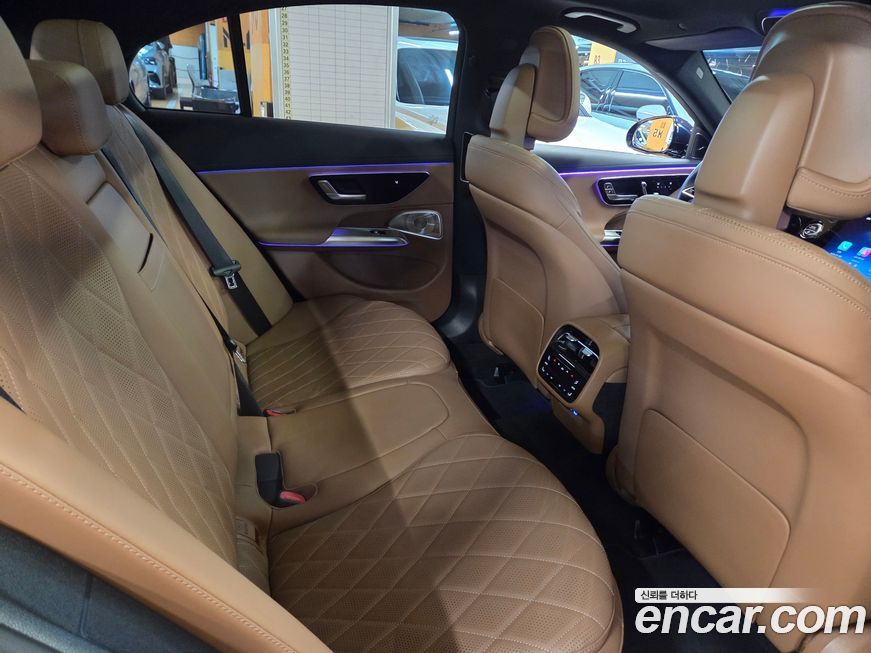 Mercedes-Benz E-Class 2025