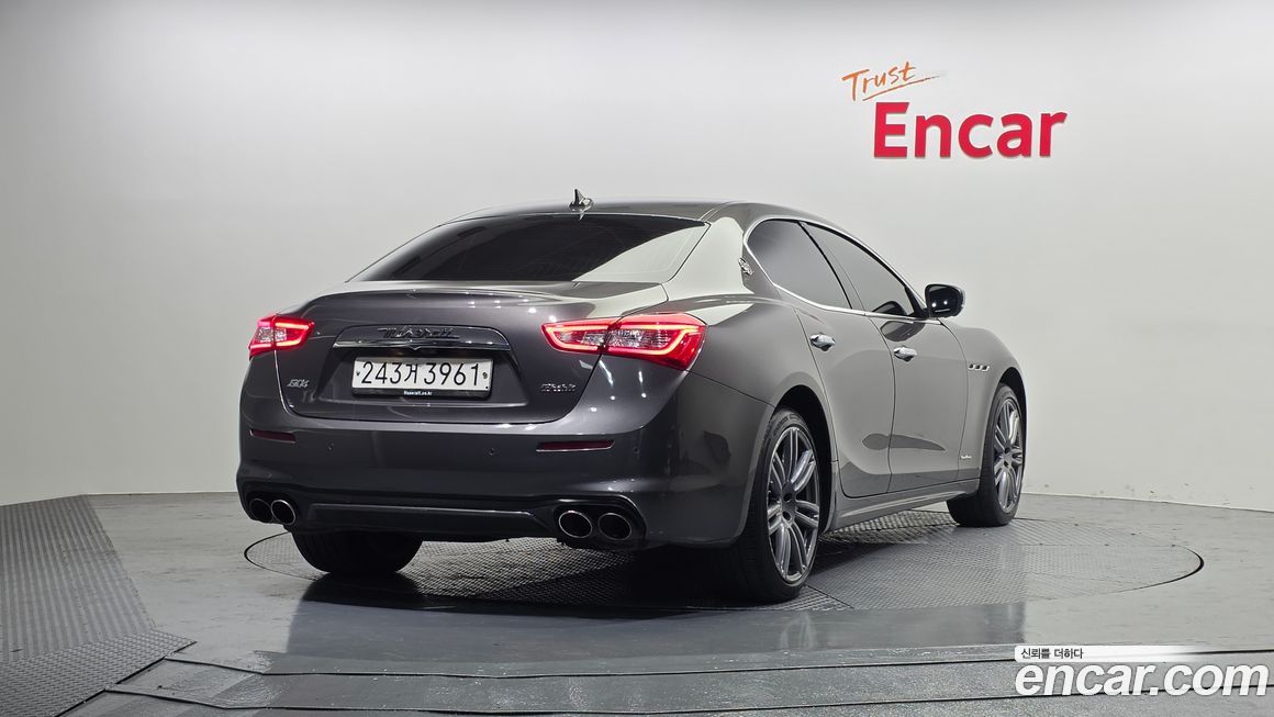 Maserati Ghibli 2019