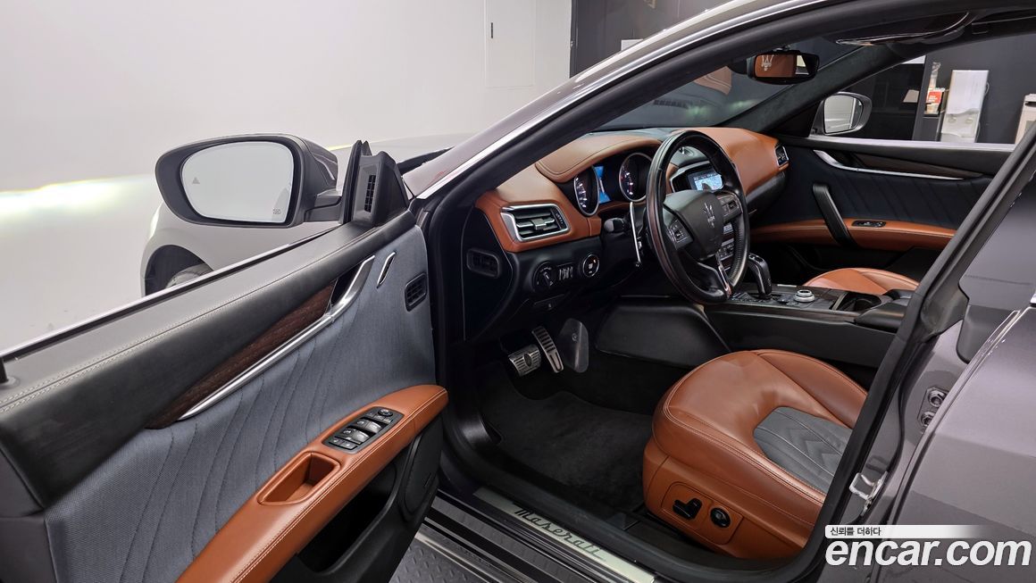 Maserati Ghibli 2019