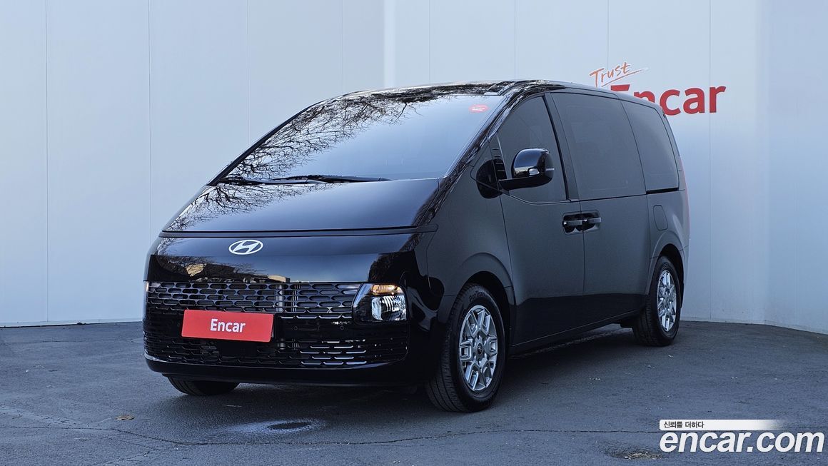 Hyundai Staria 2025