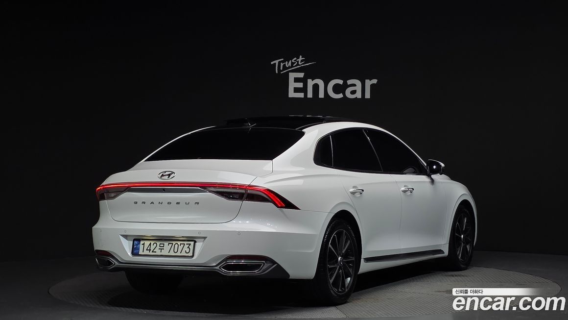 Hyundai Grandeur 2022