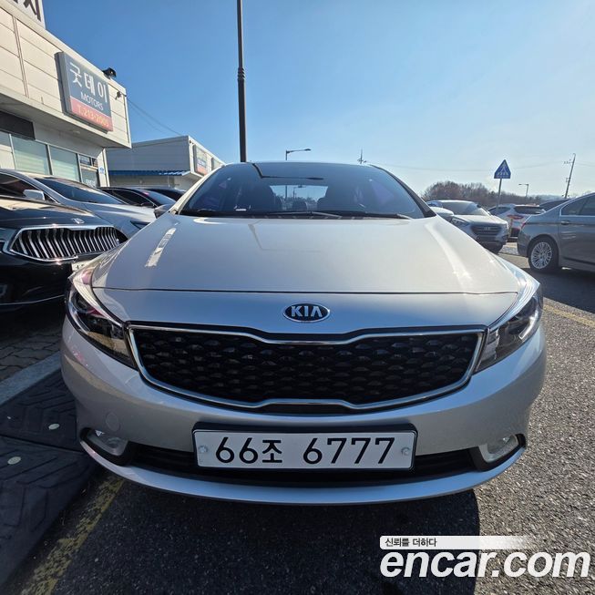 Kia K3 2016