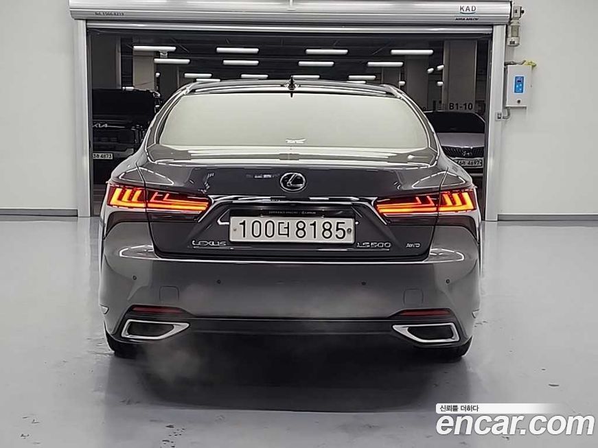 Lexus LS 2019