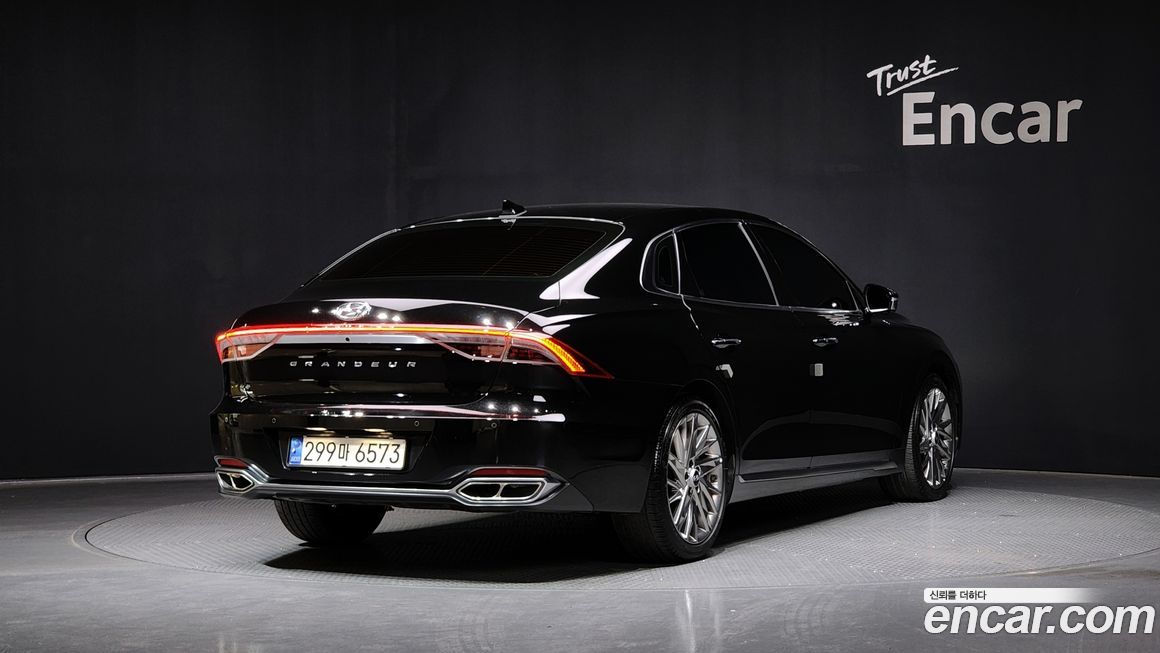 Hyundai Grandeur 2022