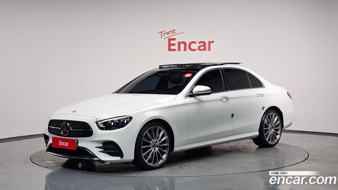 Mercedes-Benz E-Class 2022