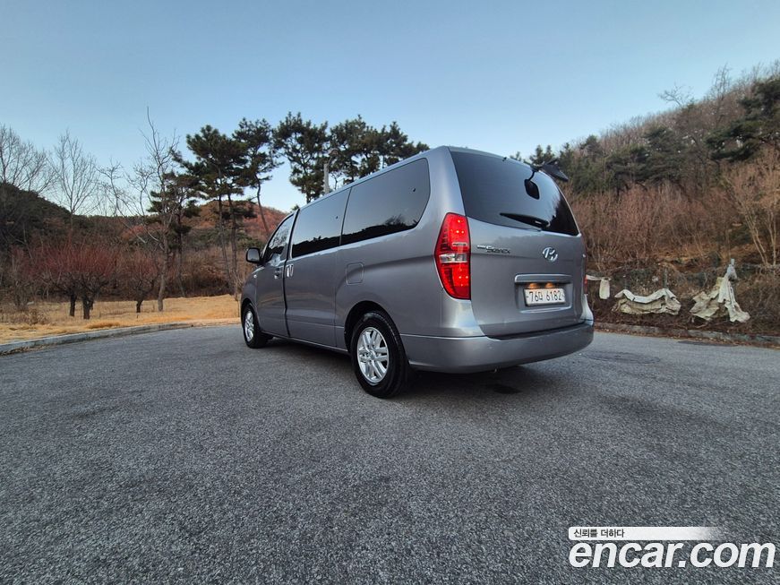 Hyundai Starex 2016