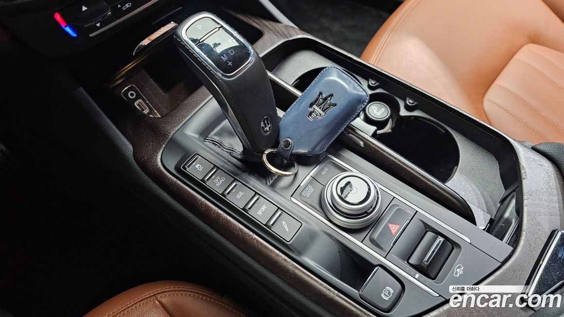 Maserati Levante 2022