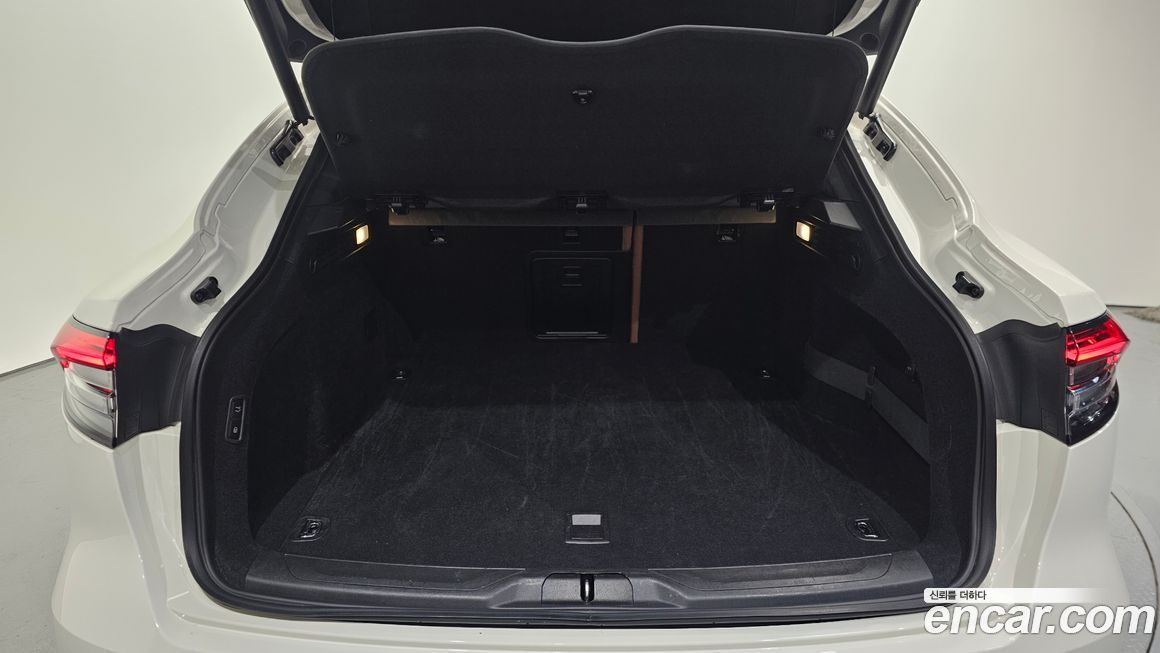 Maserati Levante 2022