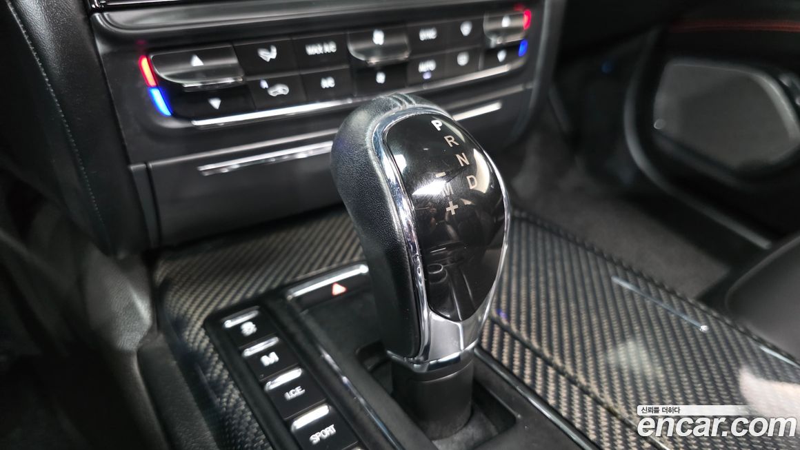 Maserati Quattroporte 2018