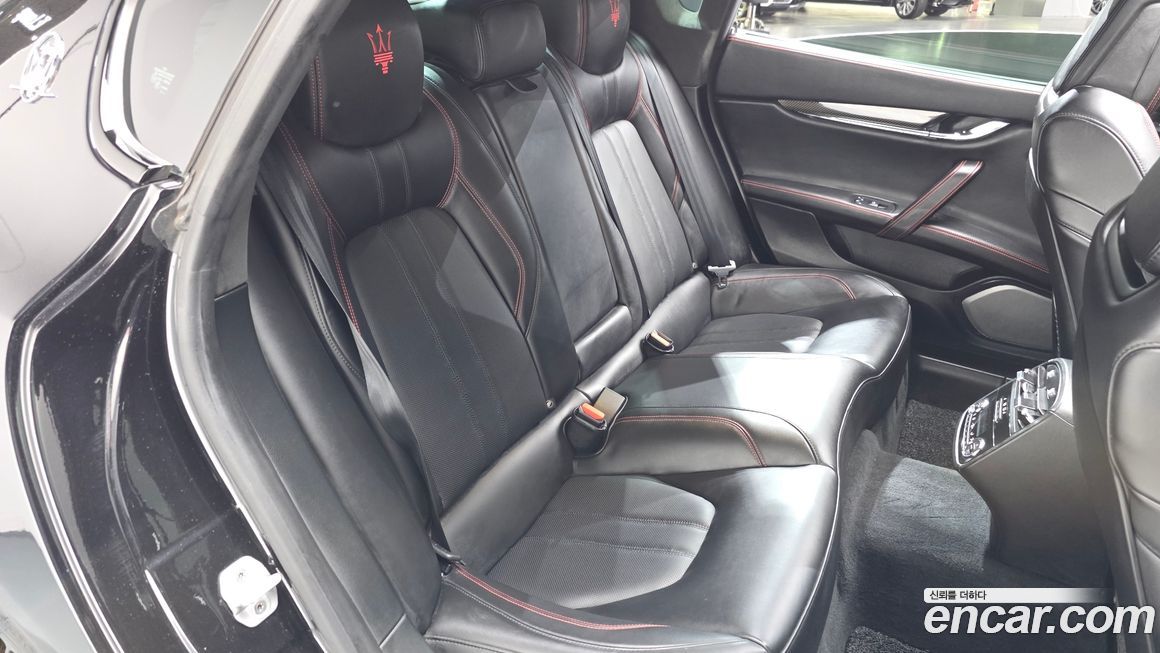 Maserati Quattroporte 2018