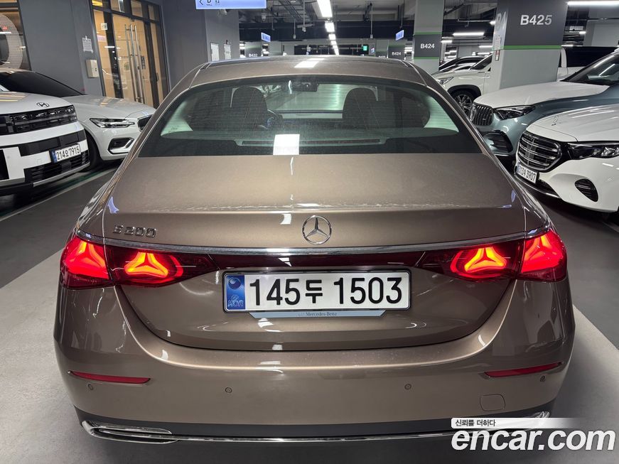 Mercedes-Benz E-Class 2025