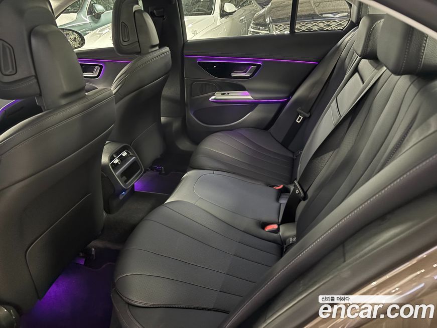 Mercedes-Benz E-Class 2025