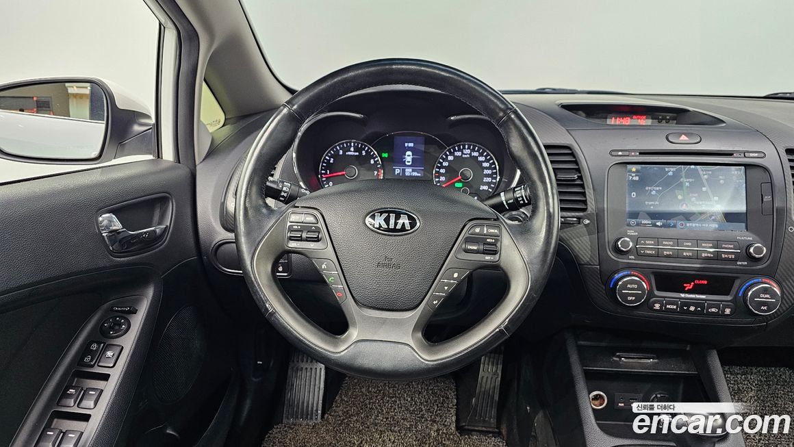 Kia K3 2013