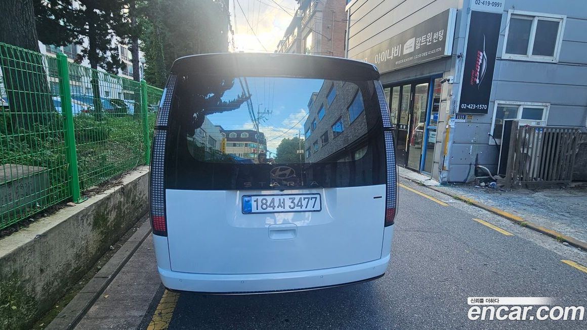 Hyundai Staria 2025