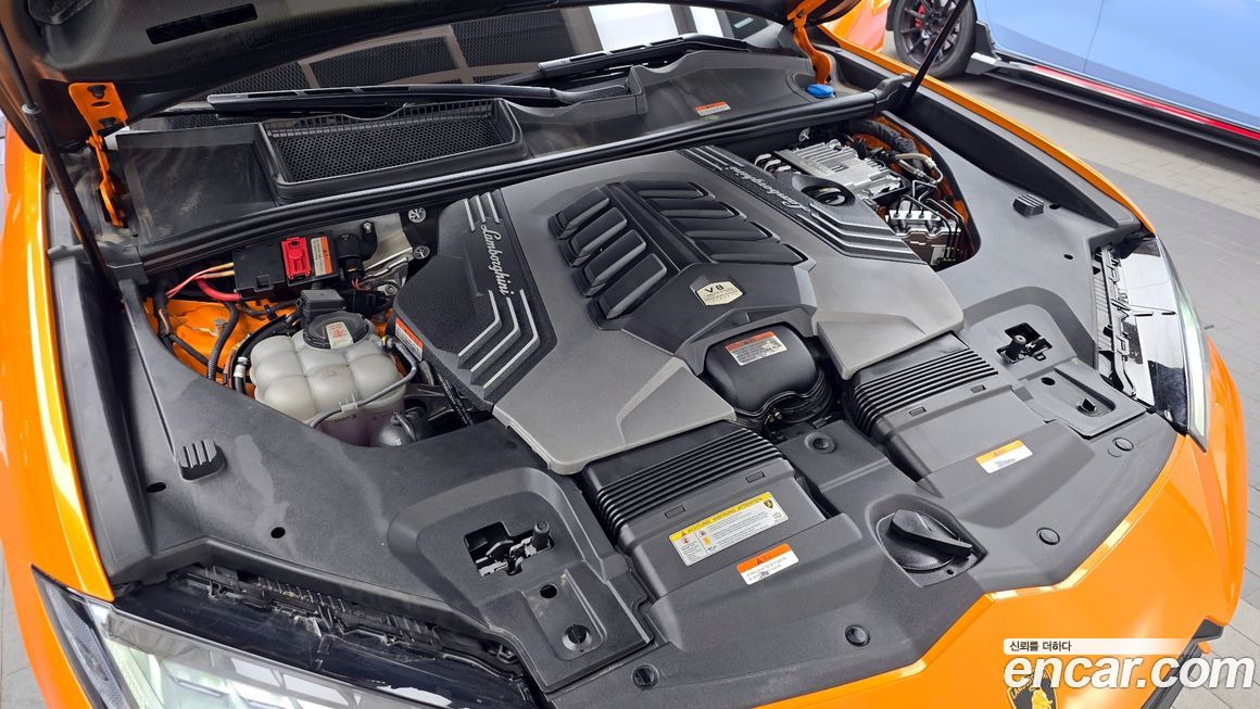 Lamborghini Urus 2024