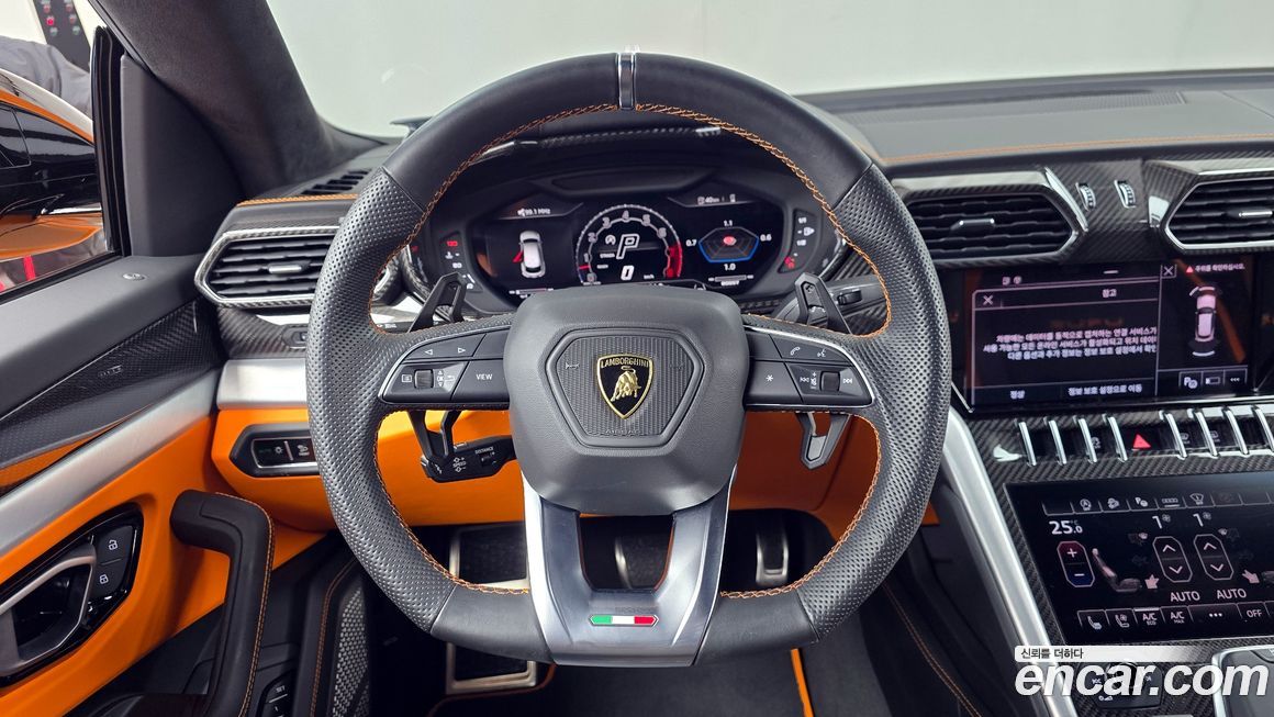 Lamborghini Urus 2024