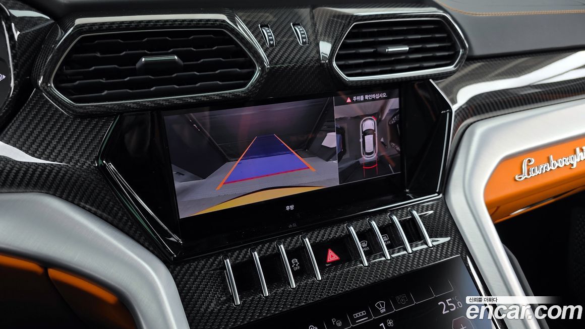 Lamborghini Urus 2024