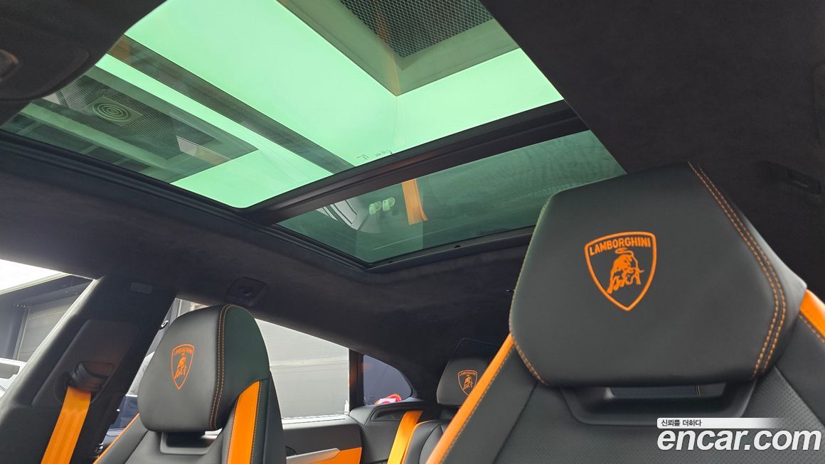 Lamborghini Urus 2024