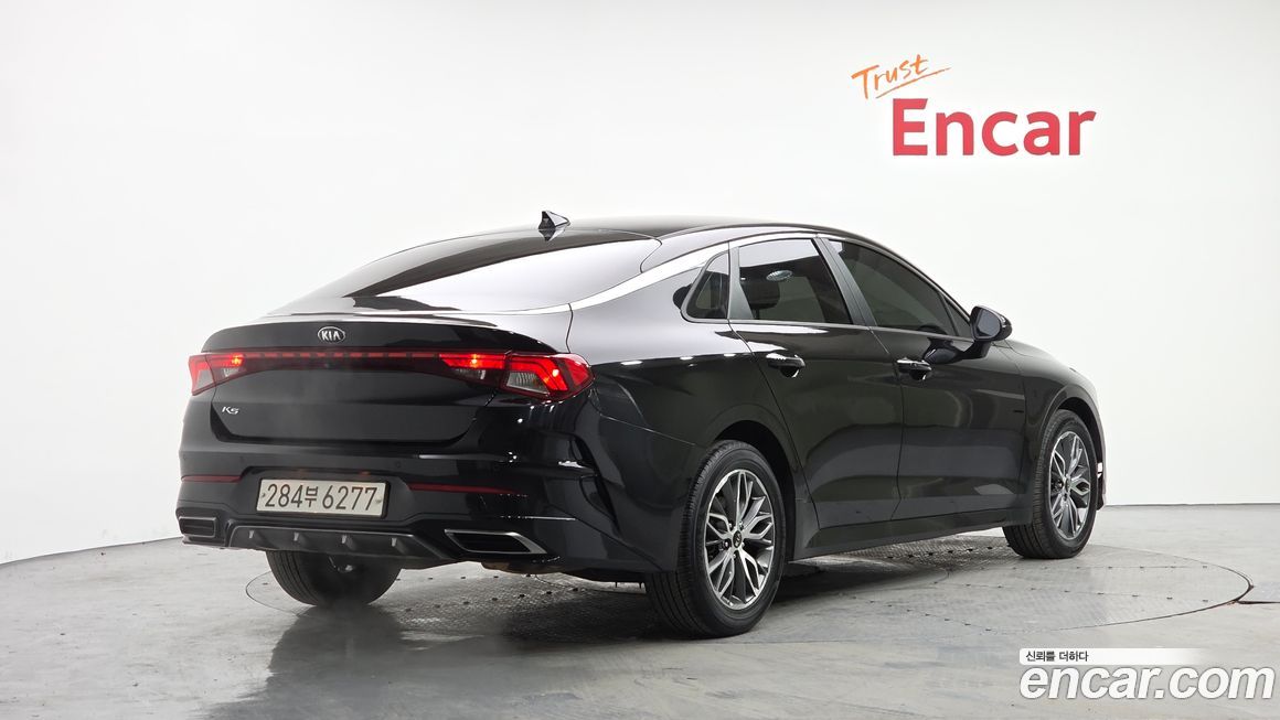 Kia K5 2021