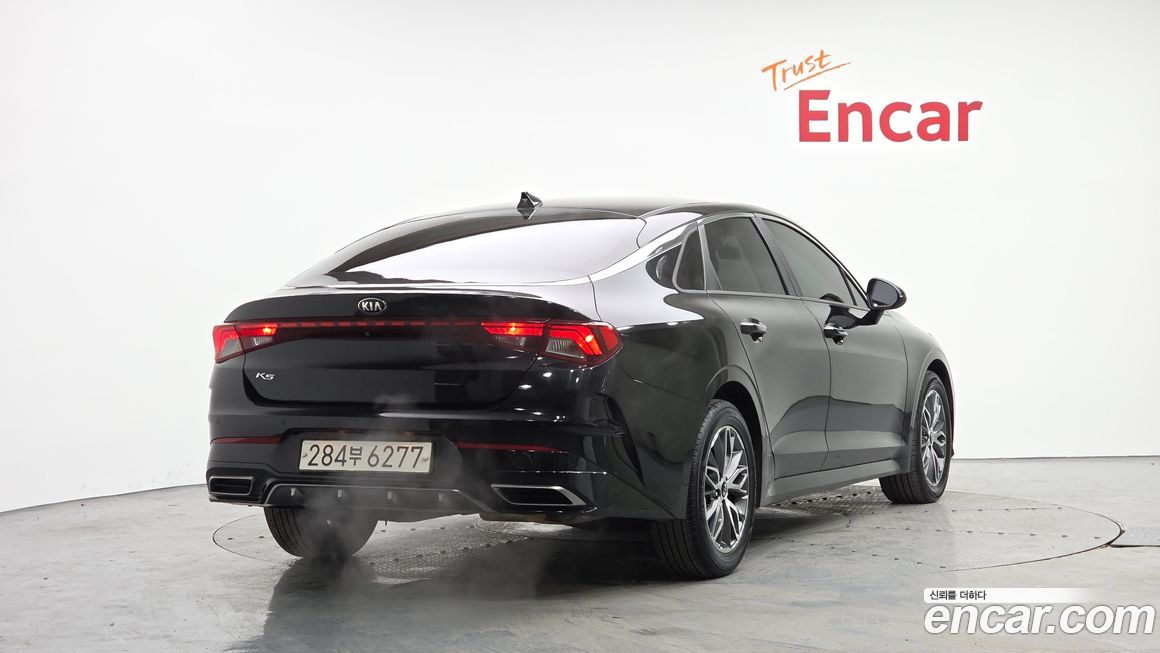 Kia K5 2021