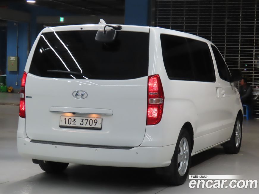 Hyundai Starex 2018