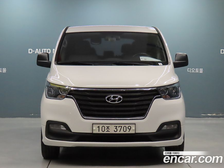 Hyundai Starex 2018