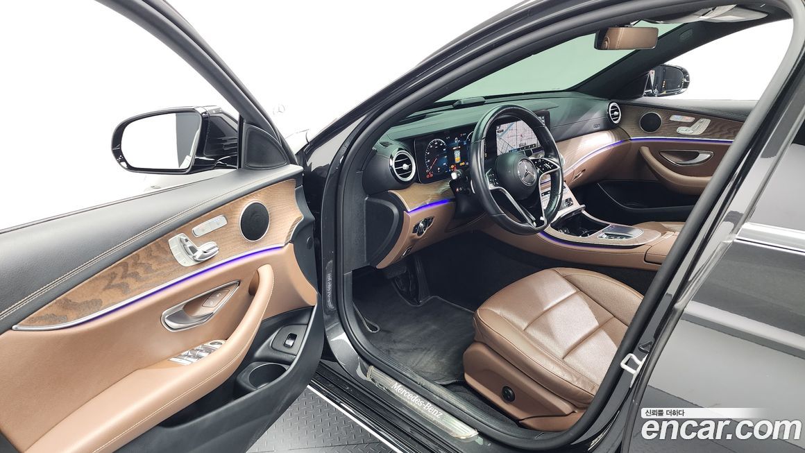 Mercedes-Benz E-Class 2021