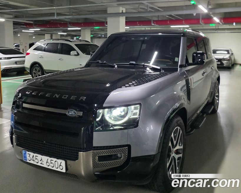 Land Rover Defender 2023