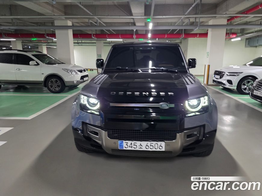 Land Rover Defender 2023