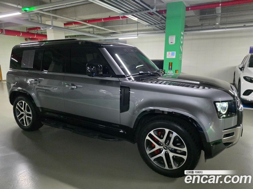 Land Rover Defender 2023