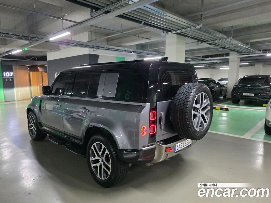 Land Rover Defender 2023