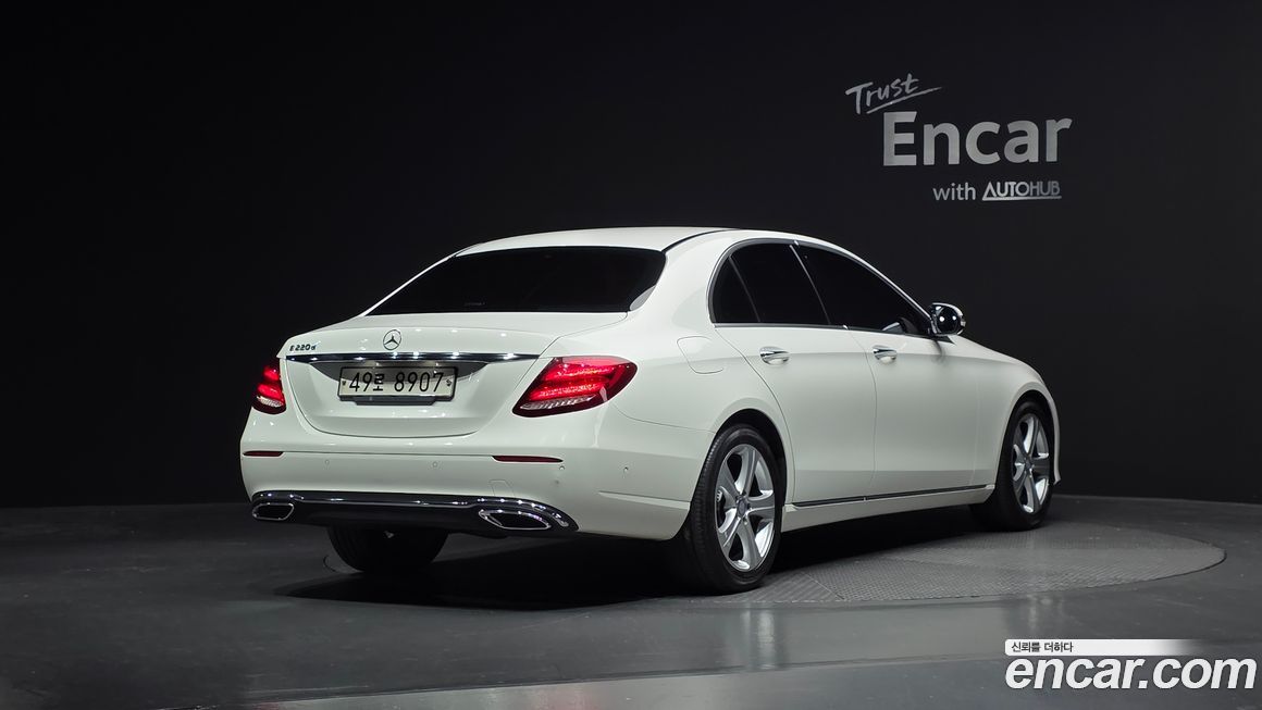 Mercedes-Benz E-Class 2017