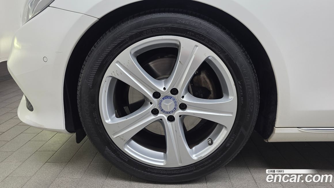 Mercedes-Benz E-Class 2017