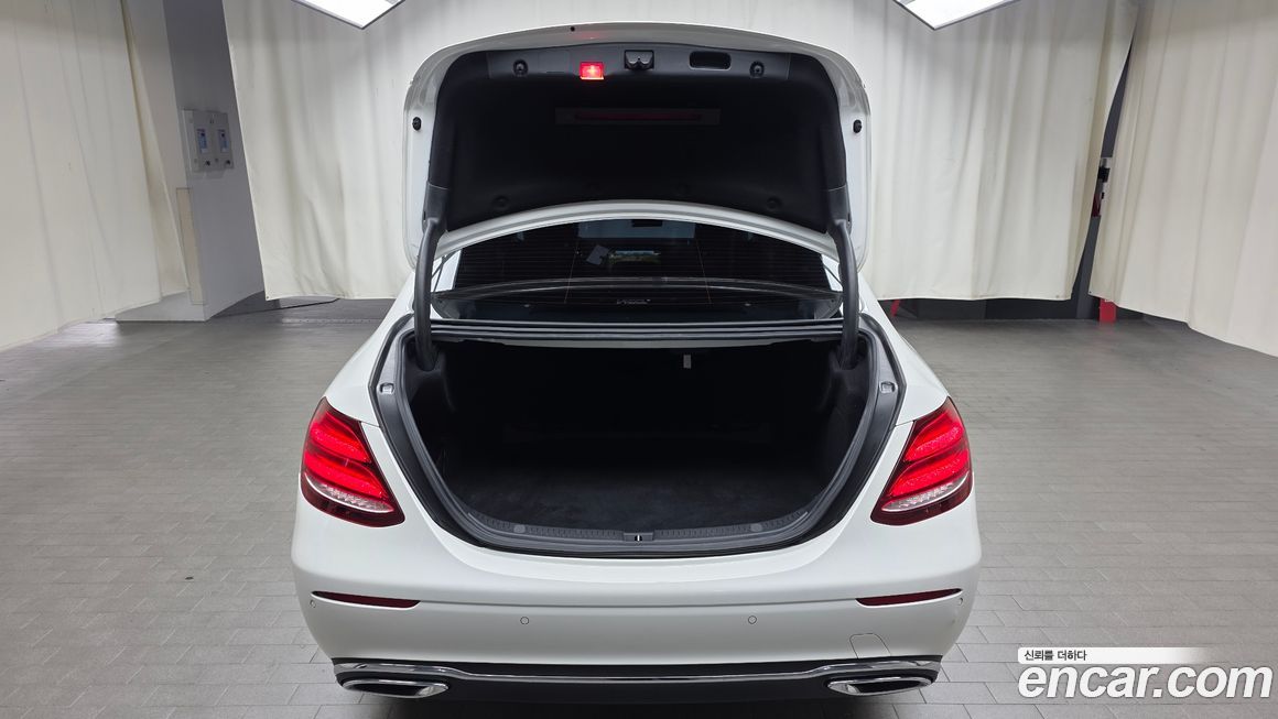 Mercedes-Benz E-Class 2017