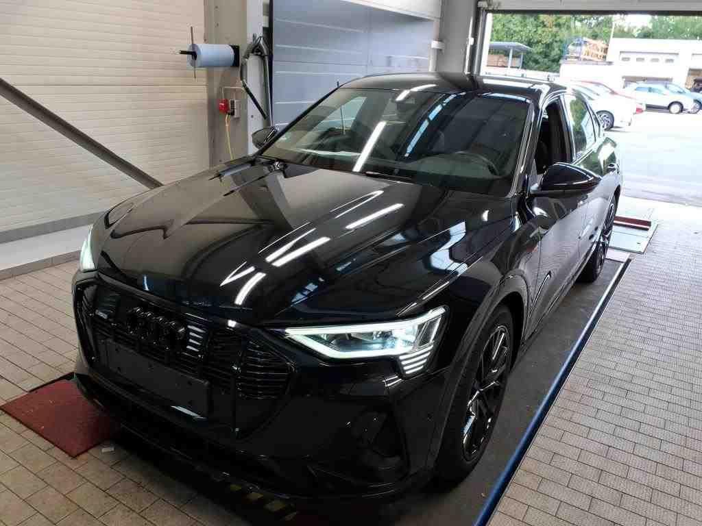 Audi e-tron 2022