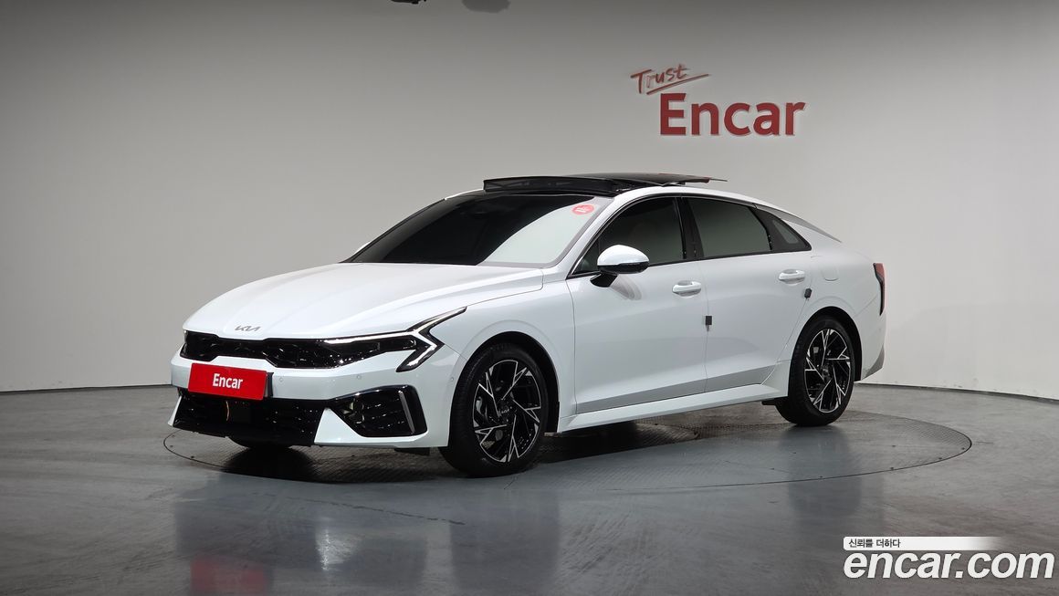 Kia K5 2025