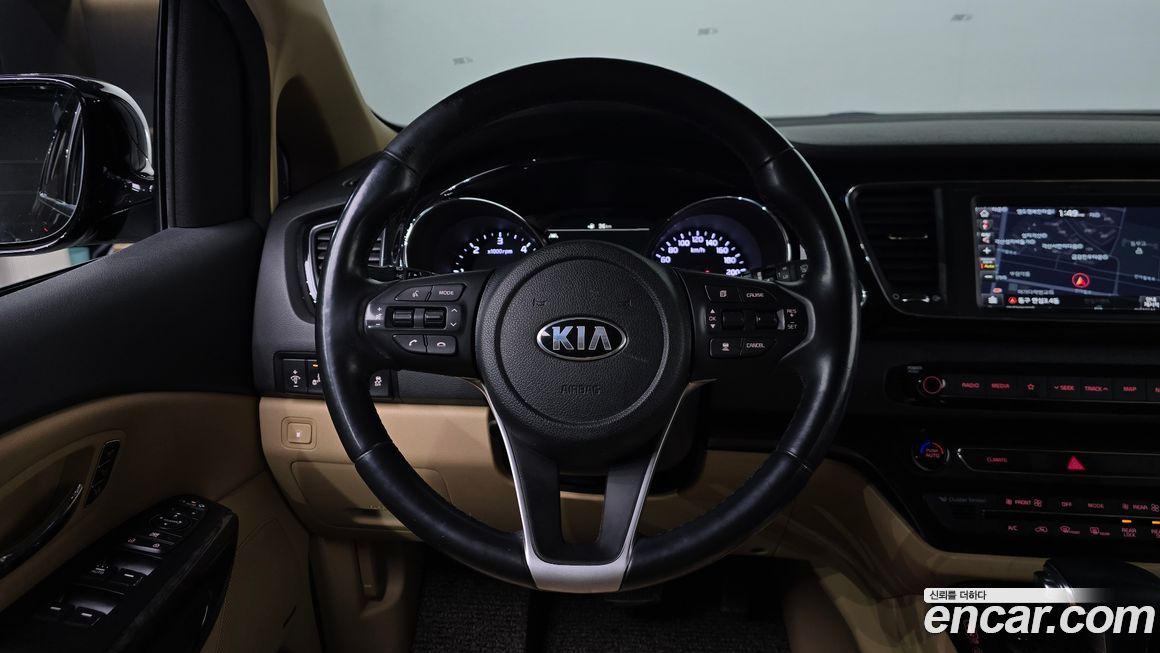 Kia Canival 2019