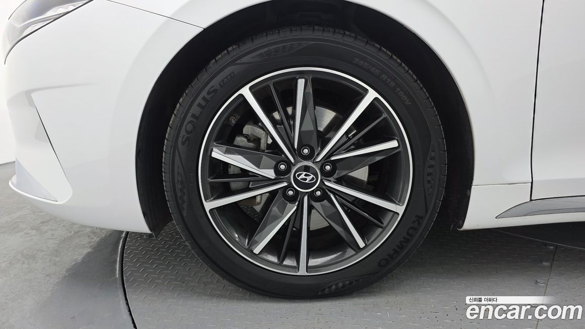 Hyundai Grandeur 2020