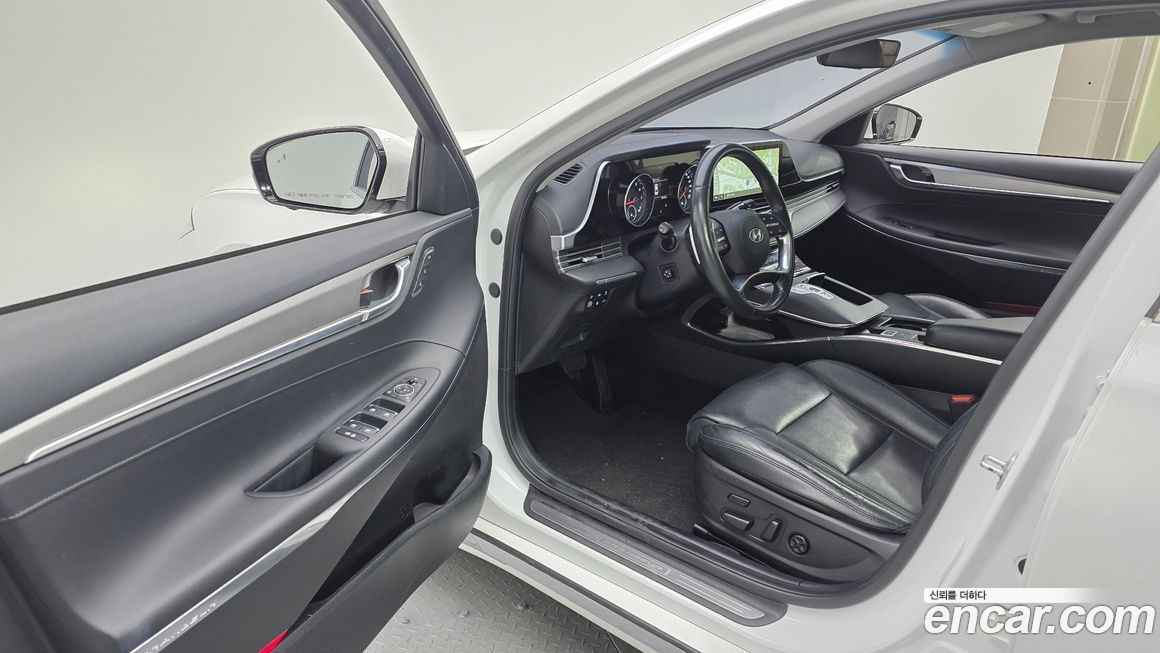 Hyundai Grandeur 2020