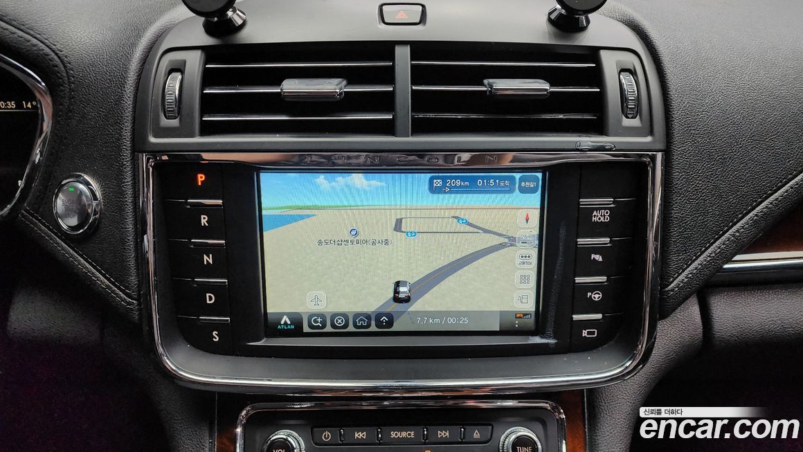 Lincoln Continental 2017