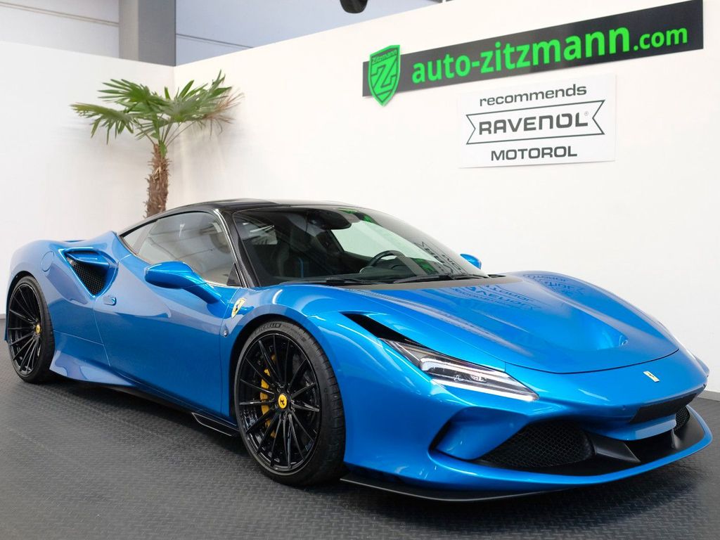 Ferrari F8 2019