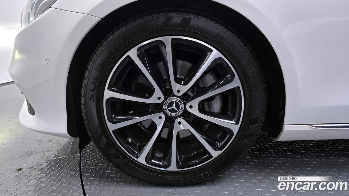 Mercedes-Benz E-Class 2017