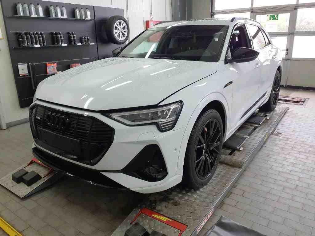 Audi e-tron 2022