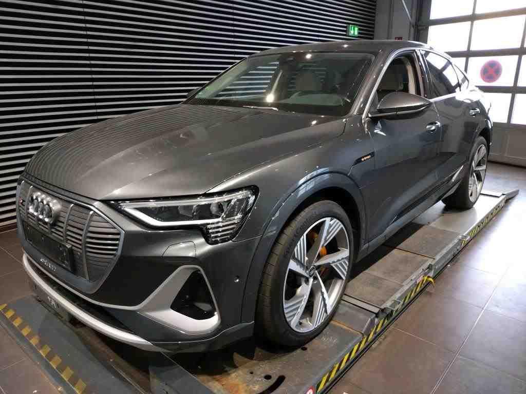 Audi e-tron 2022