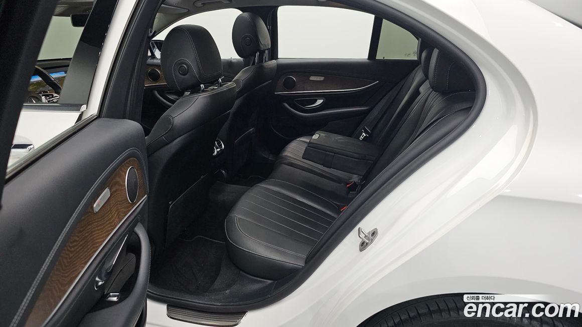 Mercedes-Benz E-Class 2019